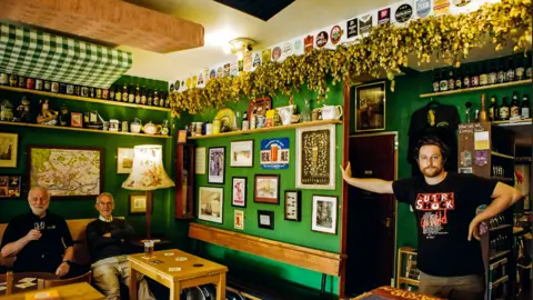 Rea Sachdeva The Drapers Arms