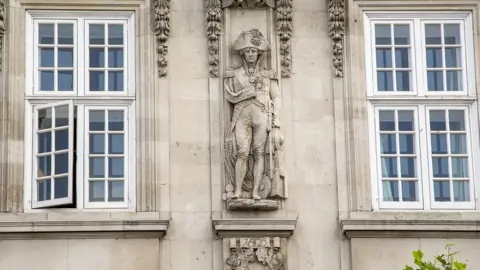 Goldsmiths, University of London Statue on Deptford Town Hall