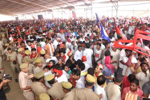 Getty Images A view of the crowd gathered at a grand alliance rally on May 16, 2019 in Varanasi.