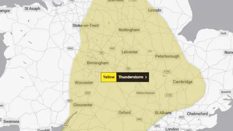 Met Office A map of England and Wales with central England and parts of the East highlighted in yellow.