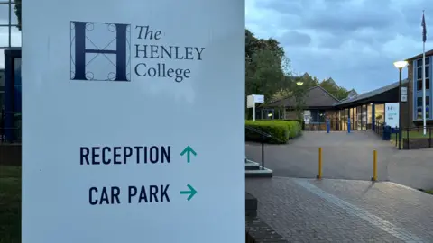 Entrance sign and buildings of Henley College