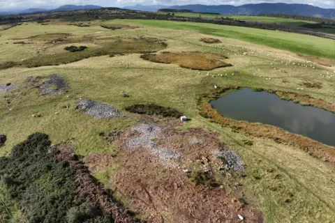 Andy Hickie Carn Glas chambered cairn