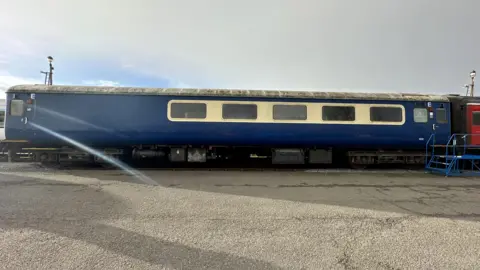 Five Acre Wood school Train carriage