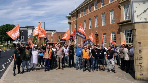 LDRS Dozens of taxi drivers protesting outside the Derby City Council house