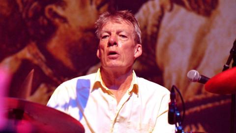 The Pogues drummer Andrew Ranken dead at