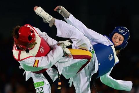 Jade Jones in action in the gold-medal match against Eva Calvo Gomez of Spain at Rio 2016