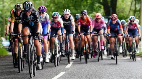 PA Media A peloton in the 2022 Women's Tour