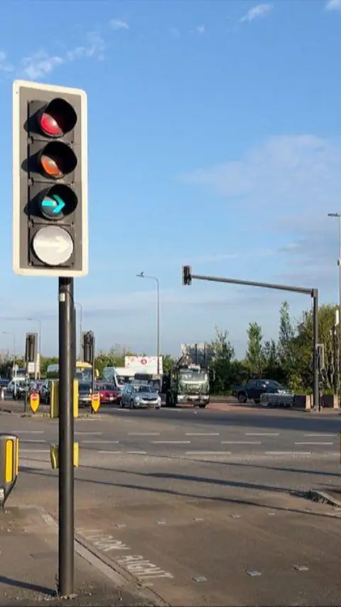 A traffic light at the Hambrook Junction in Bristol.