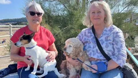 Diana Owen with Brock and Pat Owen (r) with Harry