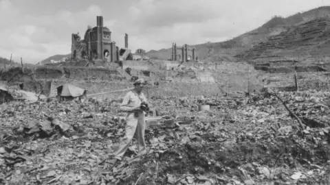 US National Archive Col McGovern in Nagasaki