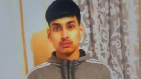 South Yorkshire Police Mohammed Iqbal, 17