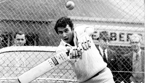 Fairfax Media Archives Rest of the World Cricket V1 train at SCG no 2. Sunil Gavaskar (batting). November 09, 1971