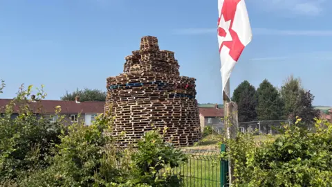 Braniel Bonfire 