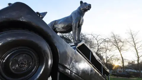 Born Free lion sculptures unveiled on Bristol Downs