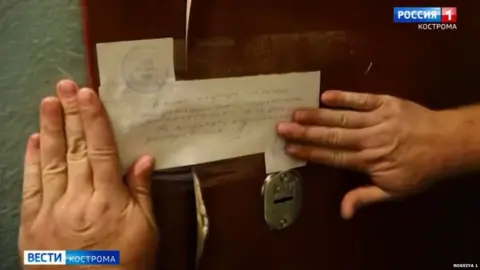 Rossiya 1 Flat being sealed with a police notice
