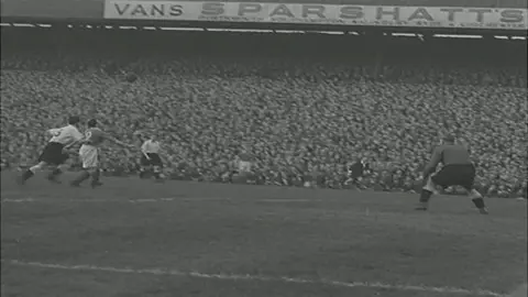 Pictures: British Pathé Pompey vs Derby 26.2.49