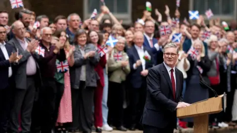 Getty Images Sir Keir Starmer addresses crowds in Downing Street