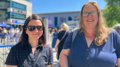 Susie Bateson and Laura Affleck at Nottingham Motorpoint Arena