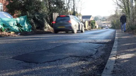 Pothole repaired on Jacksons Lane, Billericay