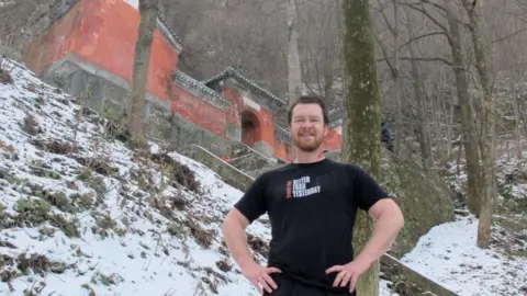 Khi Leonard Khi Leonard