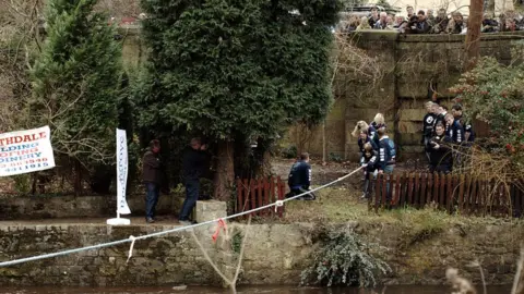 HABILOID/GEOGRAPH Boxing Day tug-of-war in Knaresborough