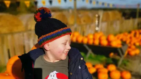 TEAM SEBASTIAN Sebastian Nunney