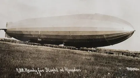 D Howlett R38 Ready at Howden