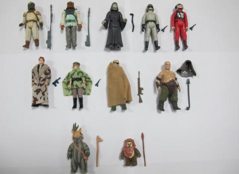 Complete Star Wars collection sold for £2,500 - BBC News