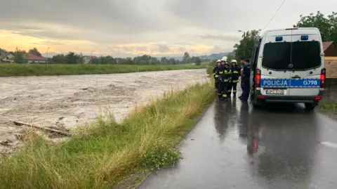 Poolse politie Vier zuidelijke provincies in Polen behoren tot de gebieden met het hoogste risico