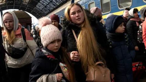 Getty Images refugees arriving in Lviv