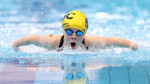 Iona Winnifrith swimming