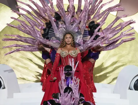 Getty Images Beyoncé performs on stage headlining the Grand Reveal of Dubai's newest luxury hotel, Atlantis The Royal on January 21, 2023 in Dubai