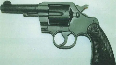 Nottinghamshire Police Gun
