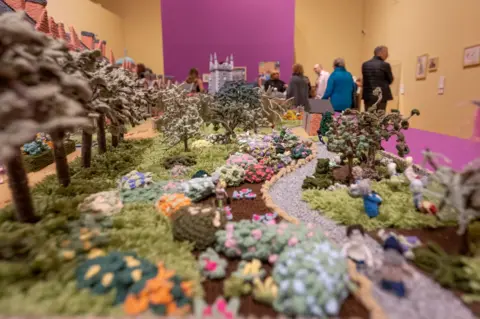 Katja Ogrin Knitted Sandringham