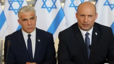 Yair Lapid (left) and Naftali Bennett (29/05/22)