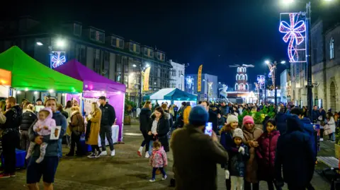 Truro BID Truro's Christmas lights switch on in 2022