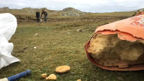 Catriona Spink Tiree beach clean