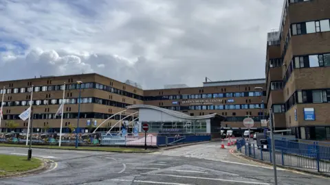 PA Media A general view of Nottingham University Hospitals NHS Trust's Queen's Medical Centre.