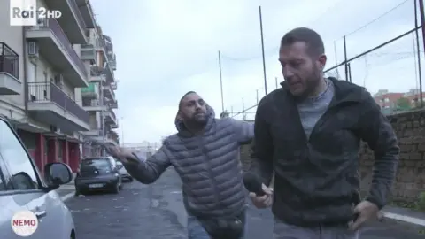 AFP Reporter Daniele Piervincenzi being attacked by Roberto Spada