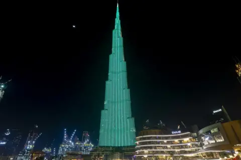 Tourism Ireland Global Greening The Burj Khalifa in Dubai joined in celebrations