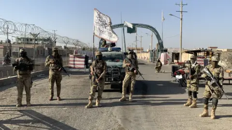 Taliban soldiers in Lashkar Gah