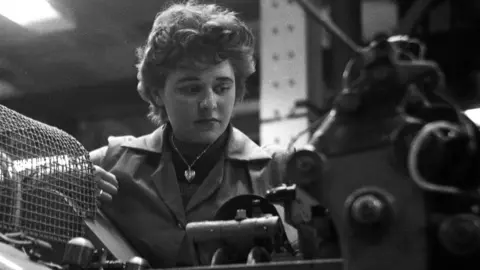 Tea factory worker in 1960