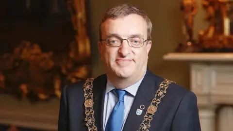 Lord Mayor of Dublin Mícheál Mac Donncha