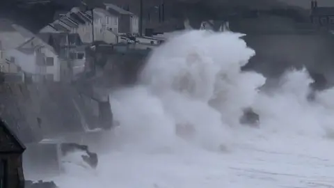 Hannah O'Neill Waves at Porthleven