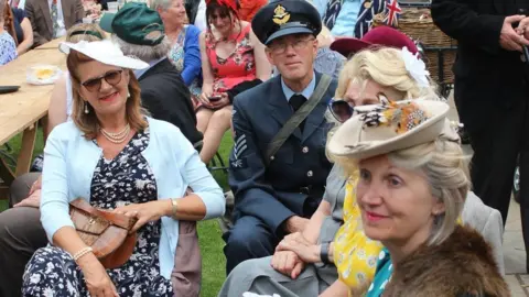 Woodhall Spa 1940s Festival People in period dress