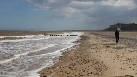 Bob Jones/Geograph Lowestoft South Beach