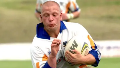 Philip Callaghan Allen Langham playing rugby for the Doncaster Rugby League in the 2001/2002 season.