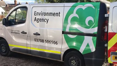 Chris Ansell Environment Agency van at Diss Mere