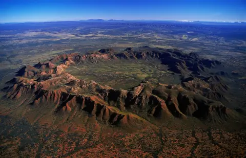 Getty Images Vista aérea del cráter del meteorito Gosses Bluff, Territorio del Norte, Australia 