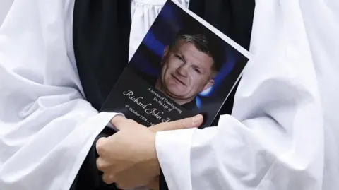 Reuters Uma visão da Service Series no funeral do ex-boxeador Ricky Hatton